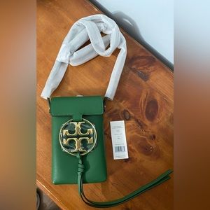 Tory Burch, New/Never Used, Small size cross body w/ shoulder strap